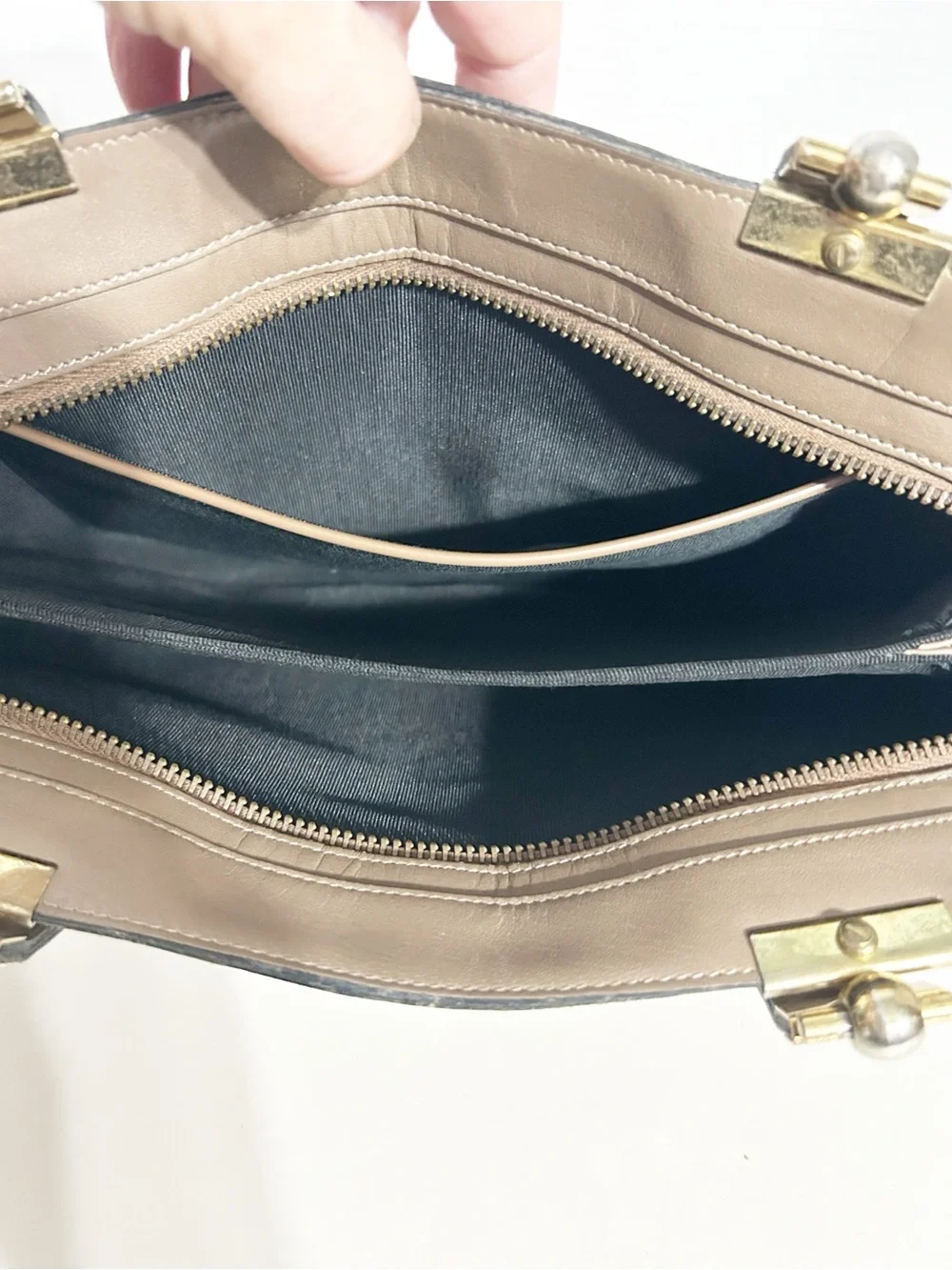 Vintage Etienne Aigner Beige Leather Satchel Handbag Gold Hardware Structured